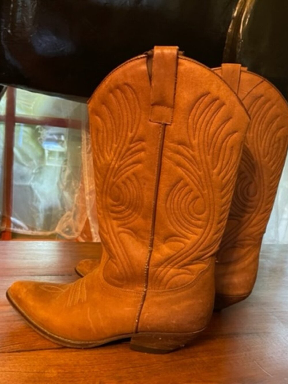 Georges Marciana vintage Cowgirl boots, 8B, good condition